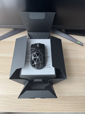 Razer Viper Mini Signature Edition White Gaming Mouse Boxed Complete w/ Case