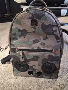 wizpak Mini camo backpack with bluetooth speaker!