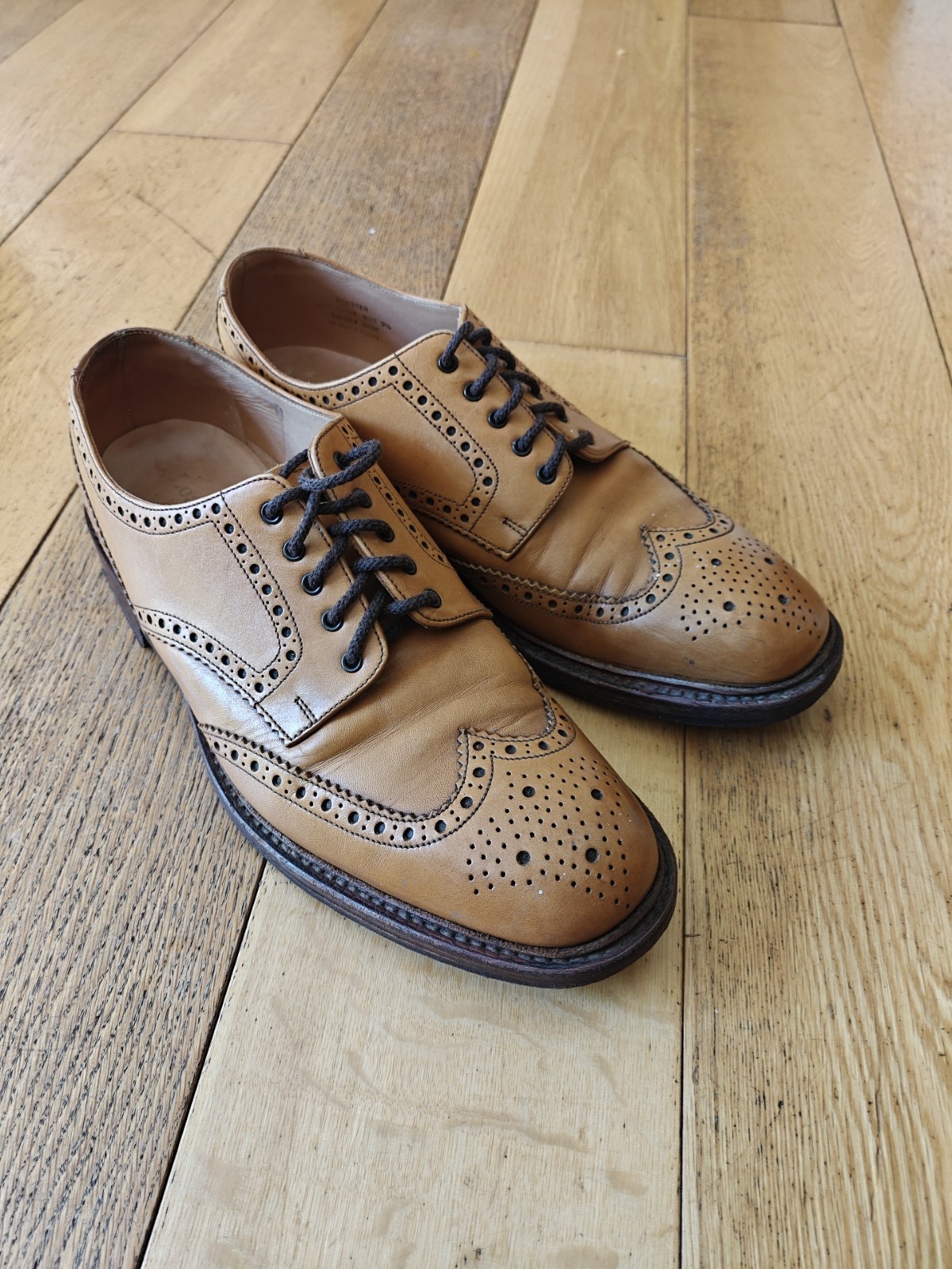 Loake 1880 Chester Tan Brown Leather Derby Brogue Shoes Men's UK 9.5 F