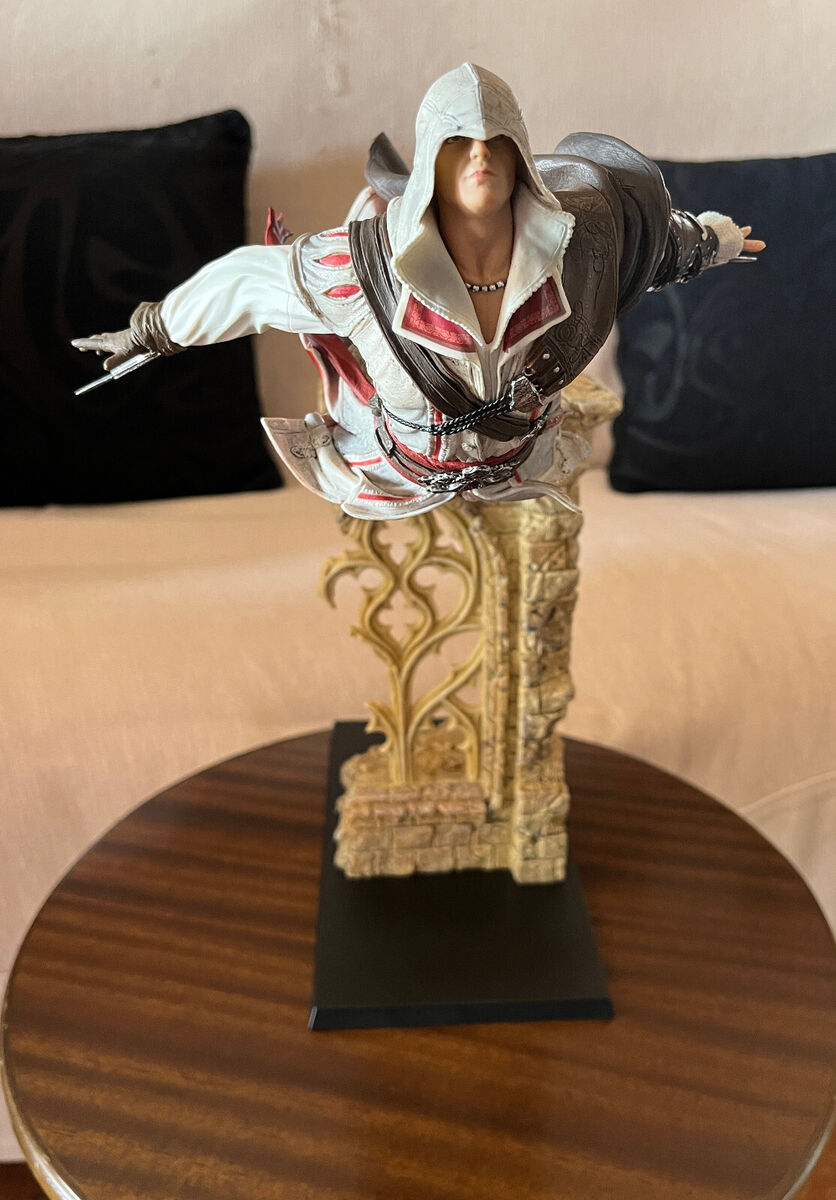 Ubisoft Collectibles Assassin's Creed II Ezio Leap Of Faith Statue 2016