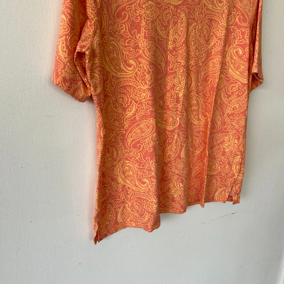 Camiseta IsaacMizrahiLive Mujer Grande Naranja Paisley Cuello en V Top Manga Corta Foto 3 de 4