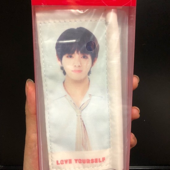 BTS Love Yourself World Tour Concert Official MD Mini Flag V(Tae