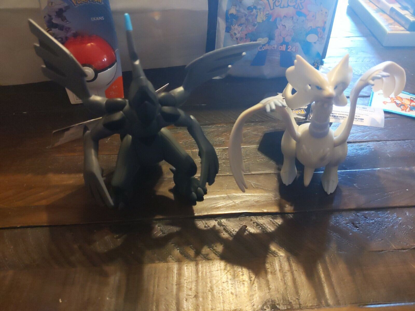 Pokemon Dragon and Electric Type Reshiram Zekrom Joints Movable Action  Figure Model Toys