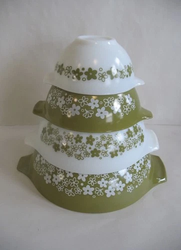 Vintage Pyrex Spring Blossom Crazy Daisy Nesting Mixing Bowls Set Of 4 Green