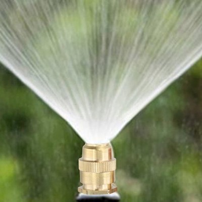 Verstellbarer Sprühkopf effiziente Wasserverteilung gesundes Pflanzenwachstum