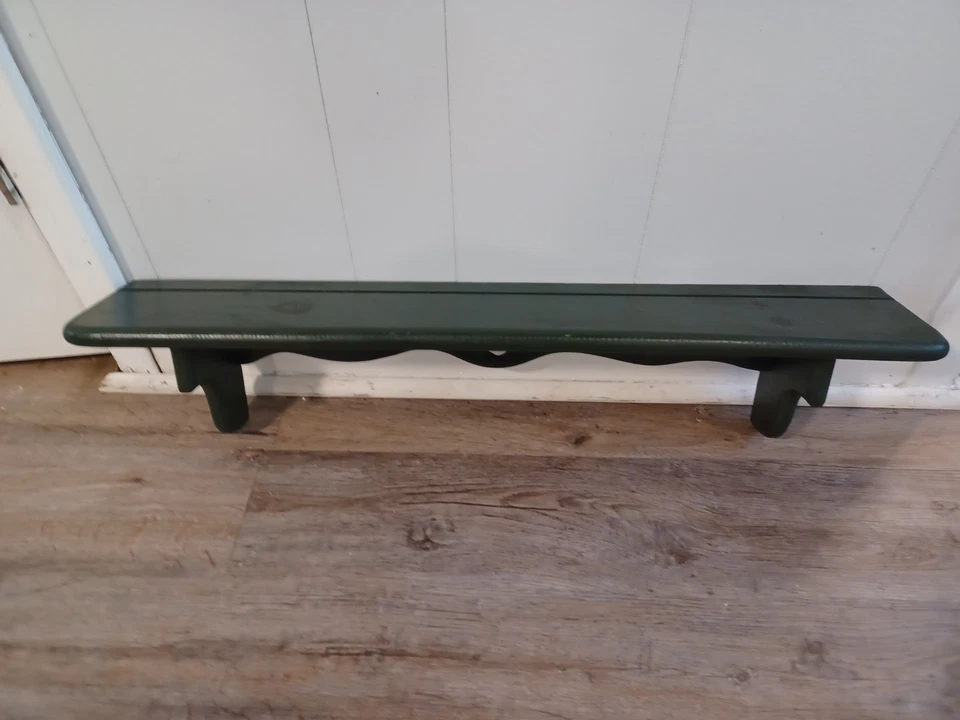 Vintage Shelf Trinket Display 29"X6X5" Solid Wood Cut Out Heart Plate Rail Green - Image 2 of 4