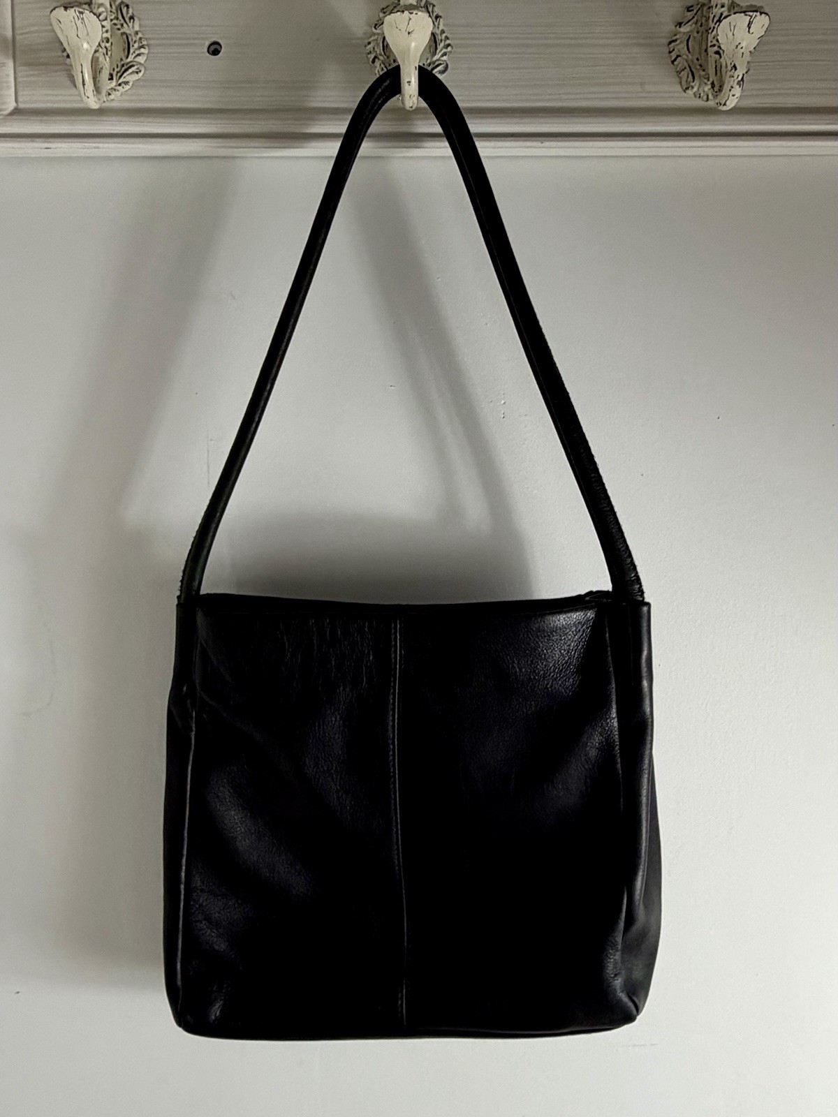 Apostrophe Black Leather Shoulder Bag Purse Classic Minimalist Handbag ...