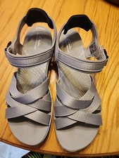 CLARKS Women's Cloudstepper Mira Tide Sandals EUC