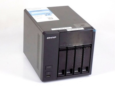 Qnap Systems TS-420 NAS Server 1.6GHz 4-Bay - ohne Netzteil - ohne Festplatten
