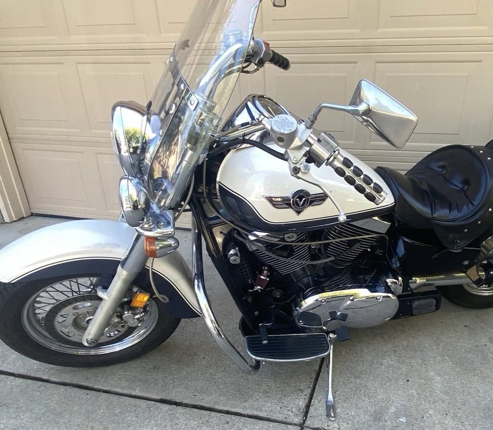 Soporte de barra de luz antiniebla delantera Kawasaki VN1500 1997 87-97 Vulcan 1500 Foto 3 de 4