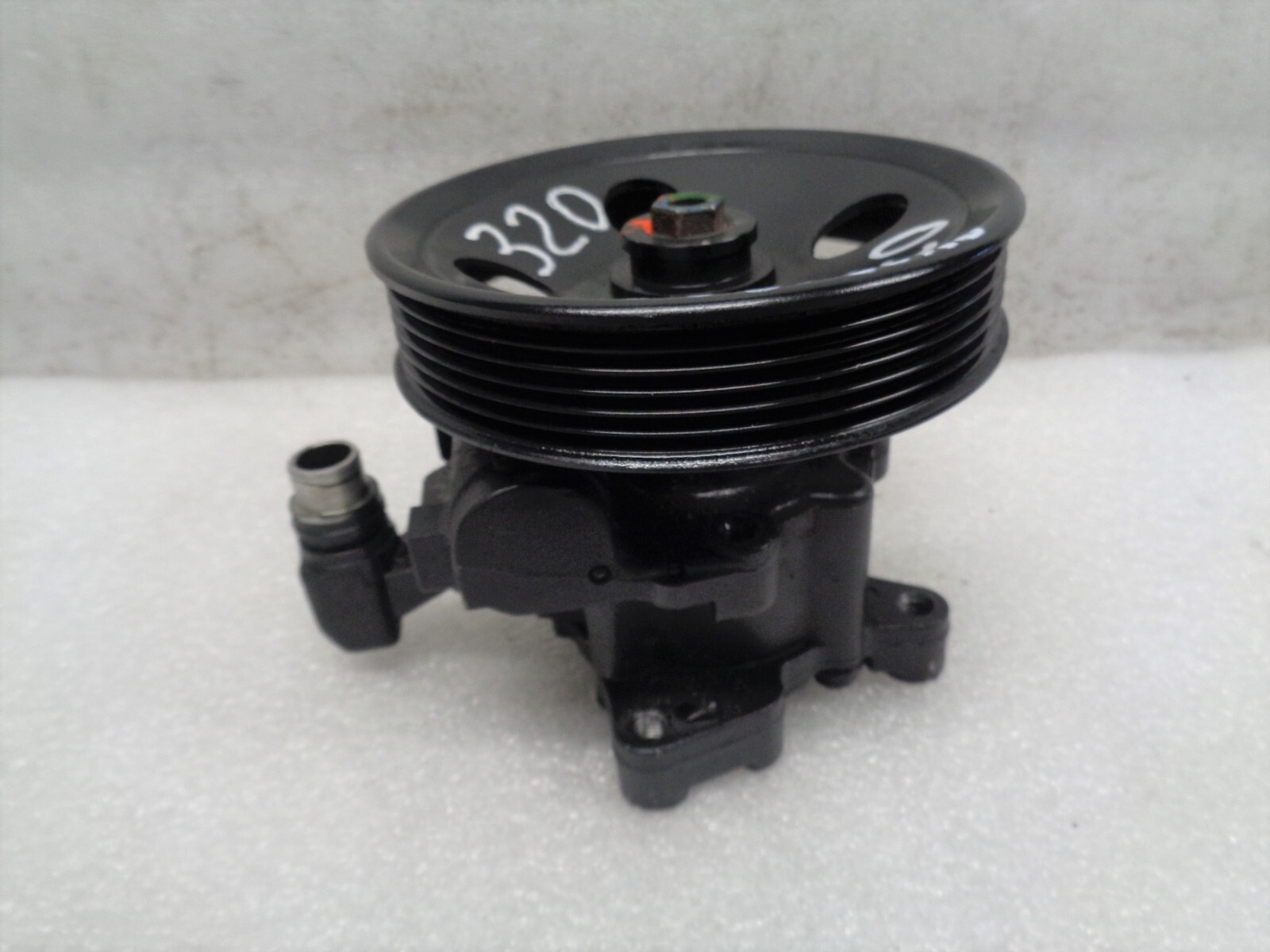 19982003 Mercedes ML320 W163 Power Steering Pump AFTERMARKET AK220930