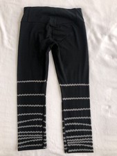 Women  s Nike leggings