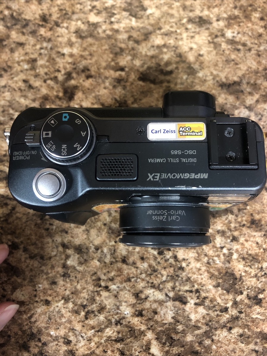 Sony Cyber-shot 4.1 Mega Pixels Digital Camera - Black - Untested