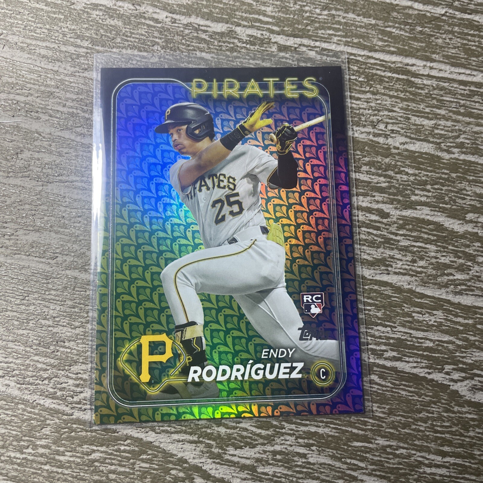 2024 Topps Series 1 #3 Endy Rodriguez RC Rookie Easter Holiday Foil Pirates