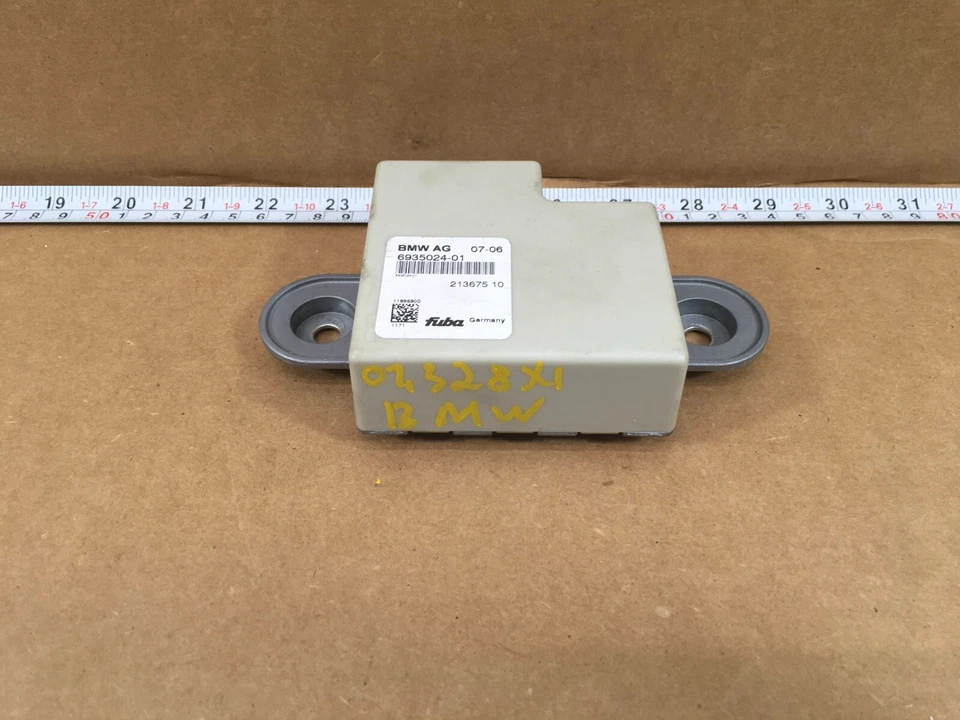 BMW 328XI E65 2006-2008 antena de audio módulo de control informático 693502401 OEM. Foto 2 de 4
