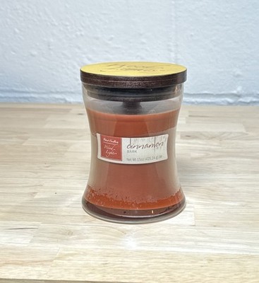 NEW Patriot Candles Wood Lights Scented Candle Cinnamon Bark  15 oz Wood Wick