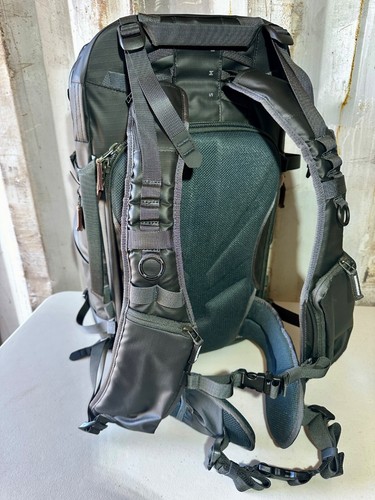 Shimoda Designs Explore v2 35L Photography Backpack Black 520-158 *No Core Unit* - Picture 2 of 13