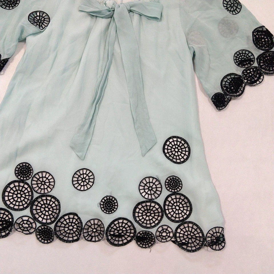 Top de seda bordado Matthew Williamson talla 4 verde menta círculos lazo decorativo Foto 4 de 4