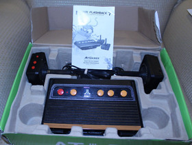 Atari Flashback 7 Deluxe Edition Classic Game Console in Box 101 Games - TESTED