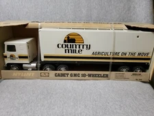 Vintage Nylint Cadet GMC 18 Wheeler Country Mile Semi Truck w/ Box No. 910