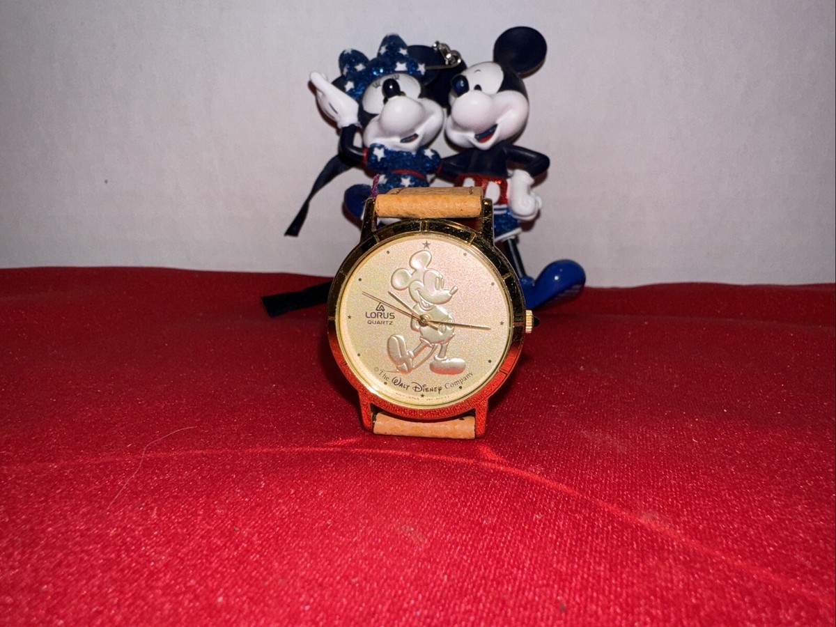 Vintage Lorus Disney Mickey Gold Coin Style Watch New  display picture 3