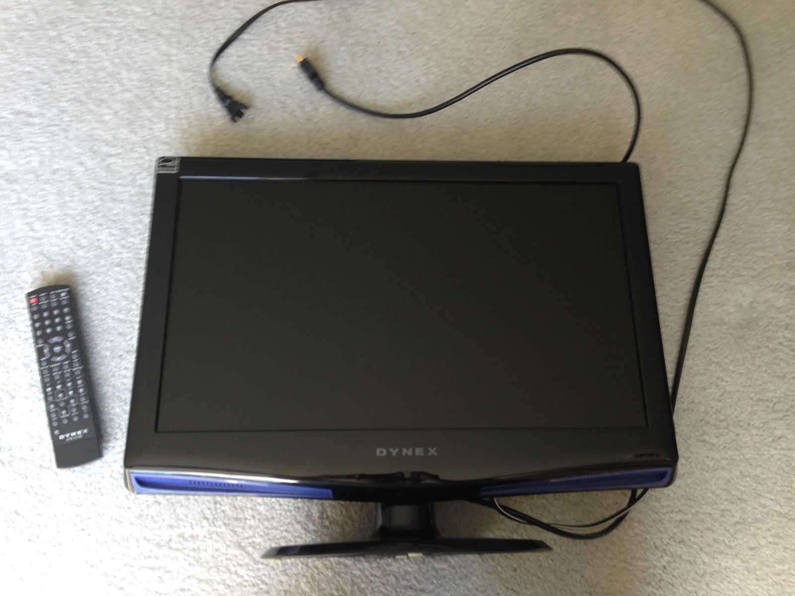 USED Dynex DXLDVD2210A 22" 720p HD LCD DVD Player Television Local