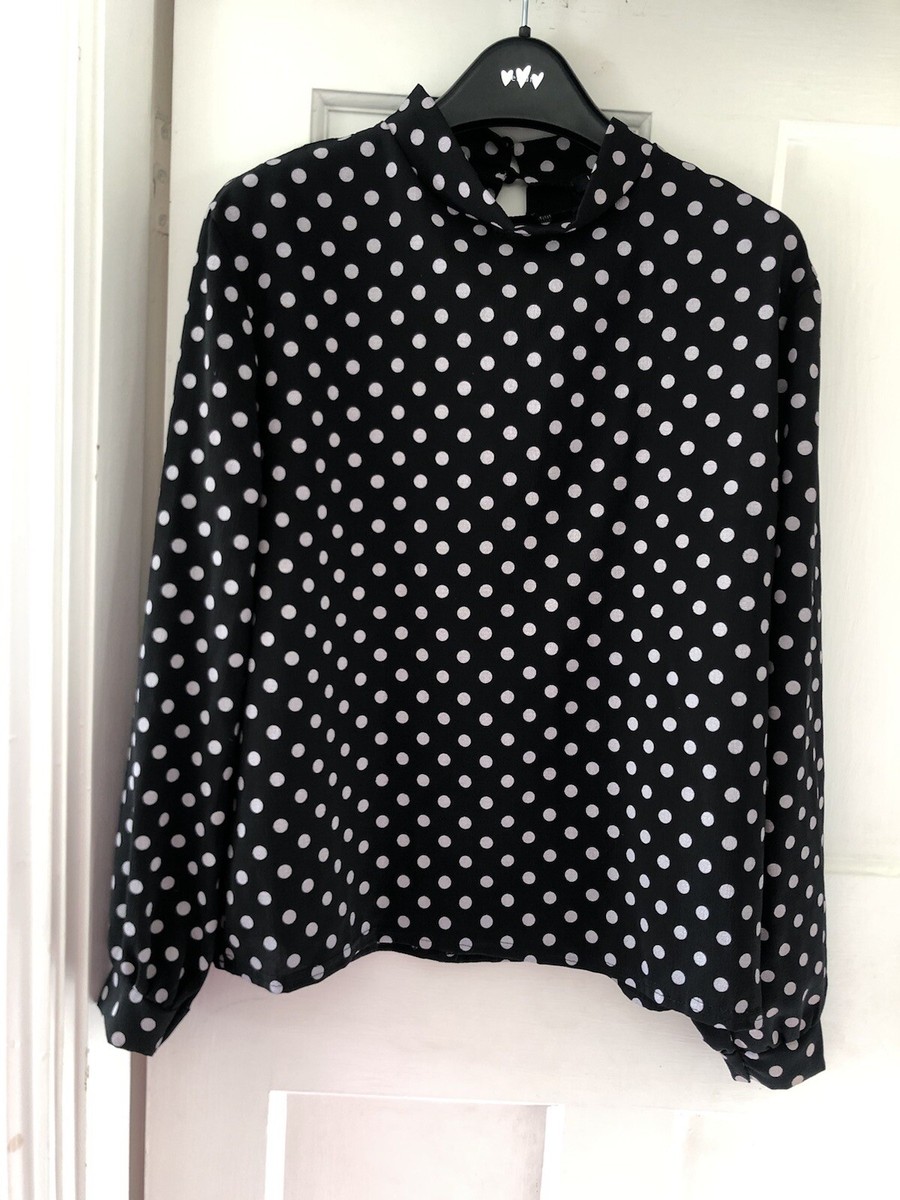 boohoo polka dot blouse