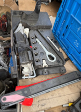 Mercedes-Benz W203 Classe C Outil pour Bord Set de Dépannage Complet 2038900061