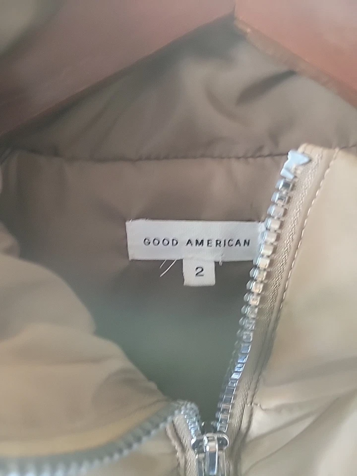 Good American Two Tone Puffer Faux Sherpa Jacket Medium Size 2 Near Mint - Image 3 of 4