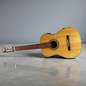 Vtg 1970s Sekova Fujigen Gakki Japan Acoustic Classical Guitar C500 Needs String