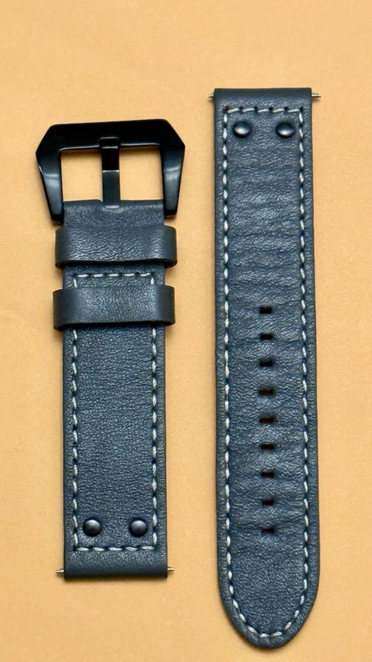 2 pares de correas de reloj de cuero Invicta, 22 mm - 2 pares (una gris y otra marrón). Foto 2 de 4