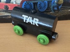 Learning Curve Wooden Thomas Train Factory Error Tar Tanker/Hard at Work Percy
