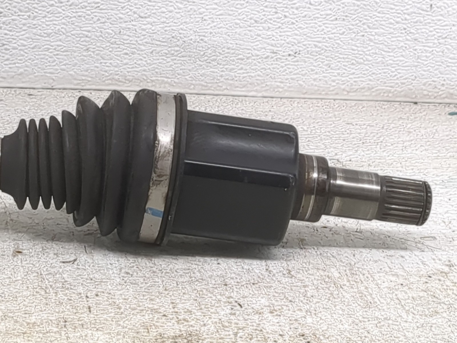 Maserati Ghibli 2015 FRONT Cv axle