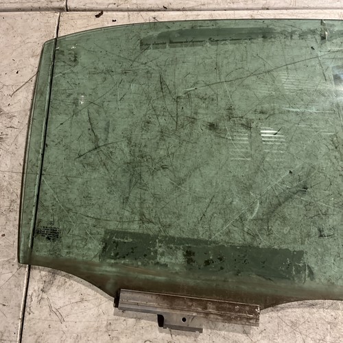 1996 - 2002 MERCEDES BENZ E-CLASS E300D Rear Door Glass Window Right Passenger - Picture 2 of 6