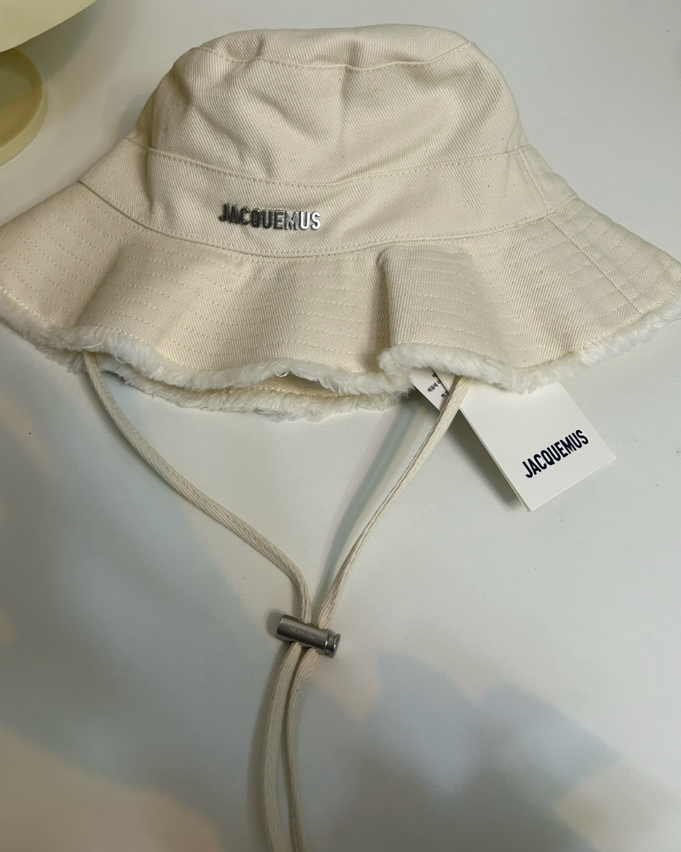 Jacquemus Le Bob Artichaut Bucket Hat Off White / | eBay