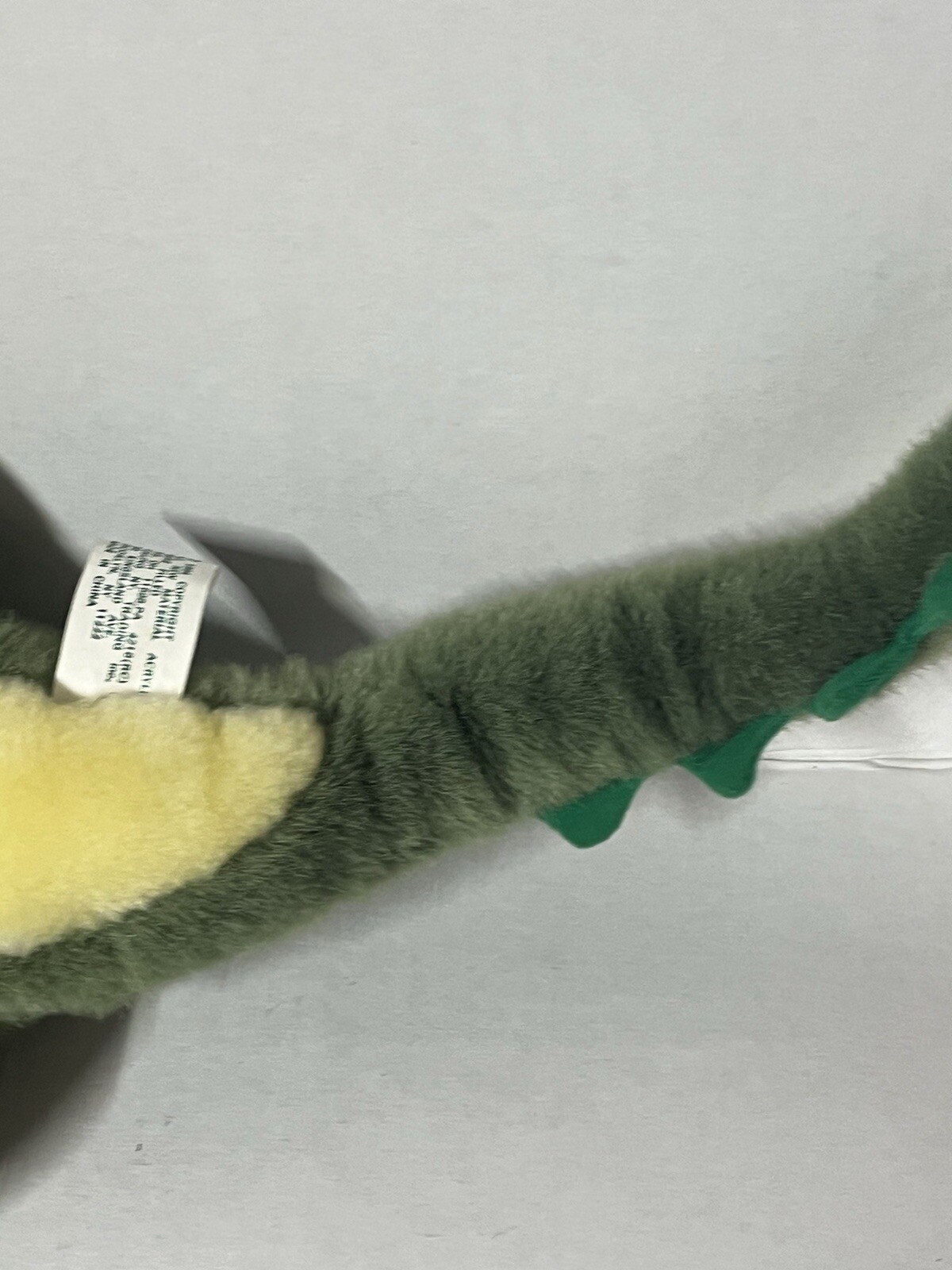Iguana Lizard Reptile Puppet Hosung Brand Plush w/Tags 1997