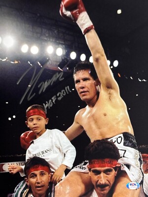 Julio Cesar Chavez Signed 11x14 Boxing Photo 'HOF 2011' PSA