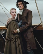 LAUREN LYLE signed Autogramm 20x25cm OUTLANDER in Person autograph COA