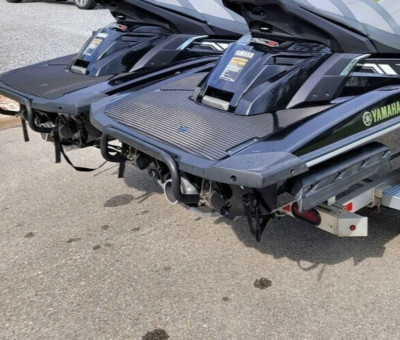 夏本番！【YAMAHA FX700】改造点多数‼️ 2012-18 FX HO SHO CRUISER black REAR BUMPER PAIR LH AND RH NEW OEM