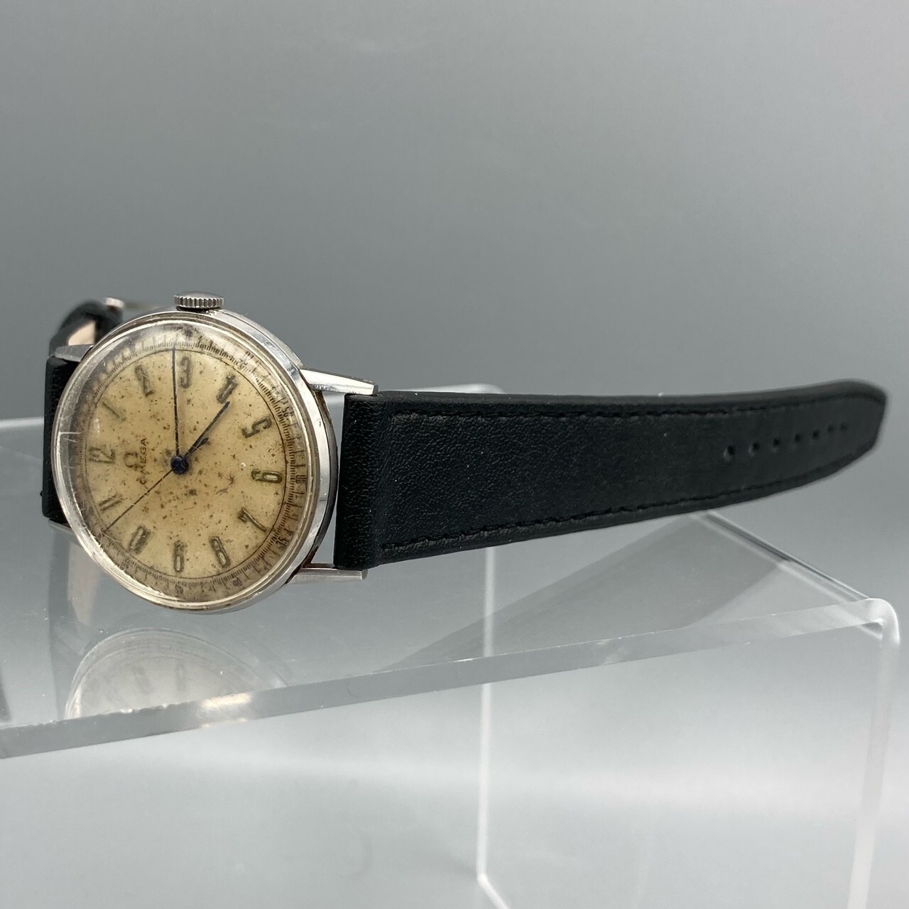 Rare Vintage Omega WW2 Watch image 3