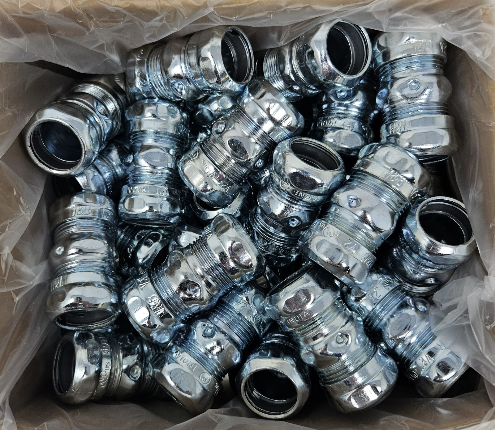 Thomas & Betts TK111A 1/2" Compression Coupling for EMT Conduit Qty 50