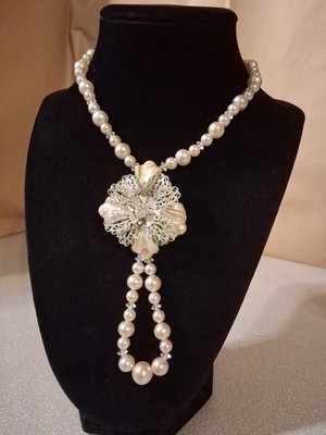 Vintage MIRIAM HASKELL Pearl Choker Necklace Rhinestone Mother of Pearl Flower