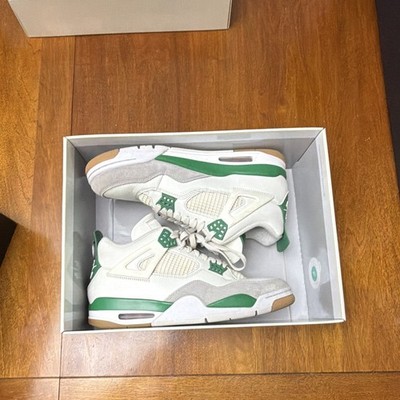 Jordan 4 Men's Pine Green, Size 12 Basketball Shoe. Used Good Condition