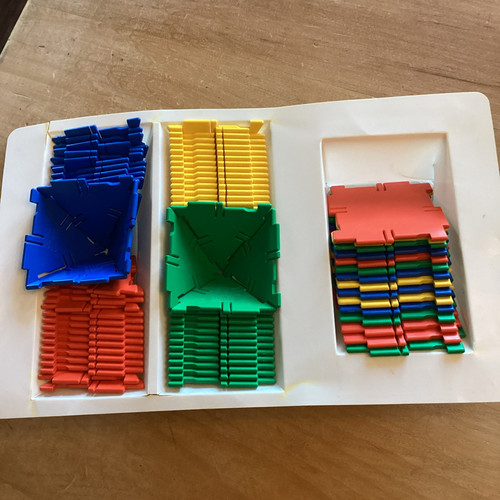 Polydron Construction Set Boxed Complete With 75 Pieces - Picture 7 of 7