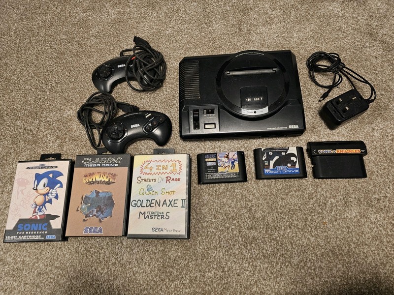 Sega Mega Drive MK1 Console Bundle – Sonic, Controllers, PSU – Untested