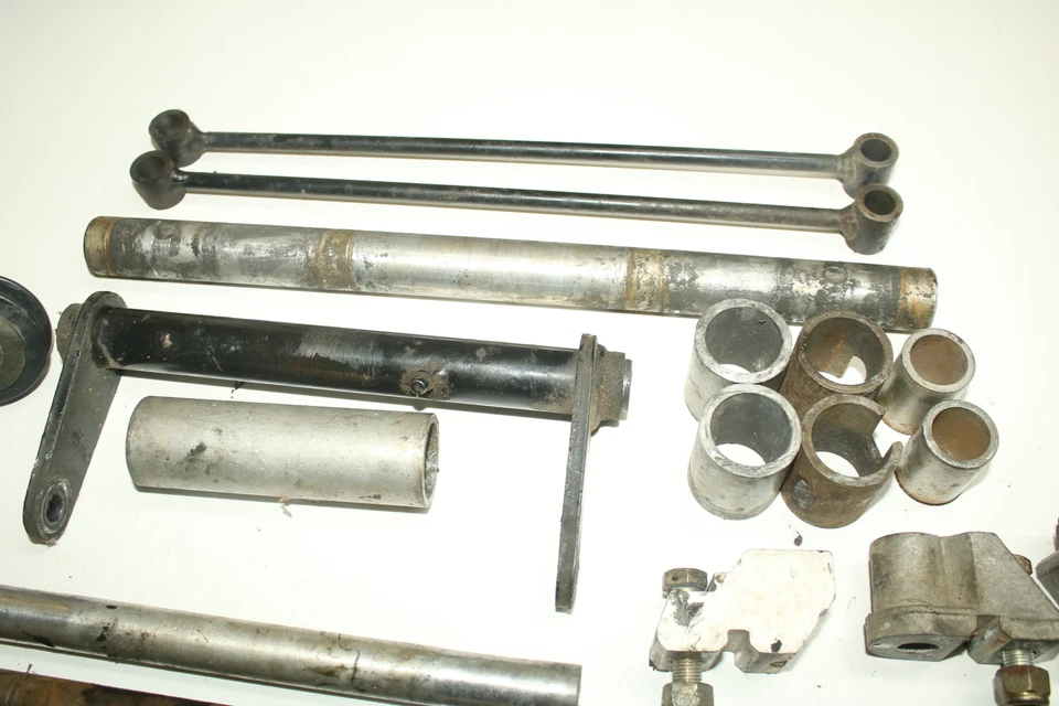 Polaris Xcr 600 Indy 1995 soporte de suspensión trasera espaciador montaje en rueda loca  Foto 2 de 4