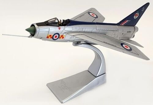 CORGI 49402 1/72 INGLESE ELECTRIC LIGHTNING F2 92 SQUADRON, SQUADRA ACROBATICA RAF - Foto 1 di 3