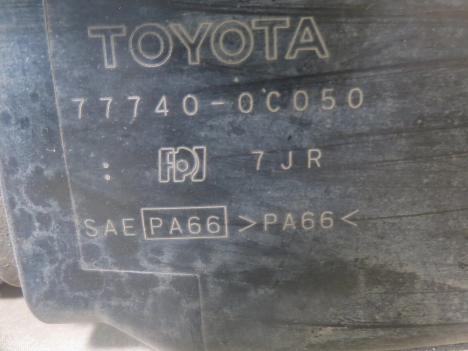 07 08 09 10-13 Toyota Tundra Fuel Evap Vapor Charcoal Can Canister 77740-0C050 - Imagem 2 de 4