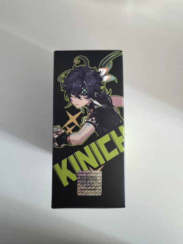 Cargador Inalámbrico UGREEN 15W MagFlow Qi2 2 en 1 Genshin Lmpact Magsafe Edition Foto 2 de 4