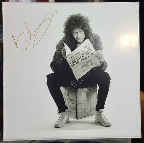 Queen Brian May photo from the "Back To The Light" box set hand signed autograph
